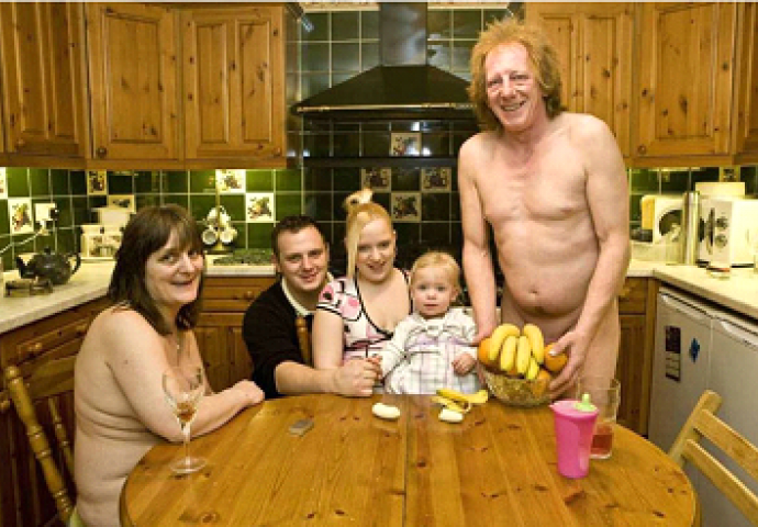 Najgore od najgorih: Ovo su najbizarnije porodične fotografije ikada uslikane