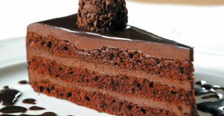 Saznajte zašto je dobro jesti čokoladnu tortu za doručak 