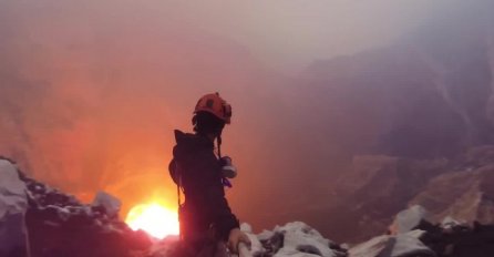 Stavio je kameru na glavu i ušao u aktivni vulkan, ono što je tamo snimio je čudesno (VIDEO)