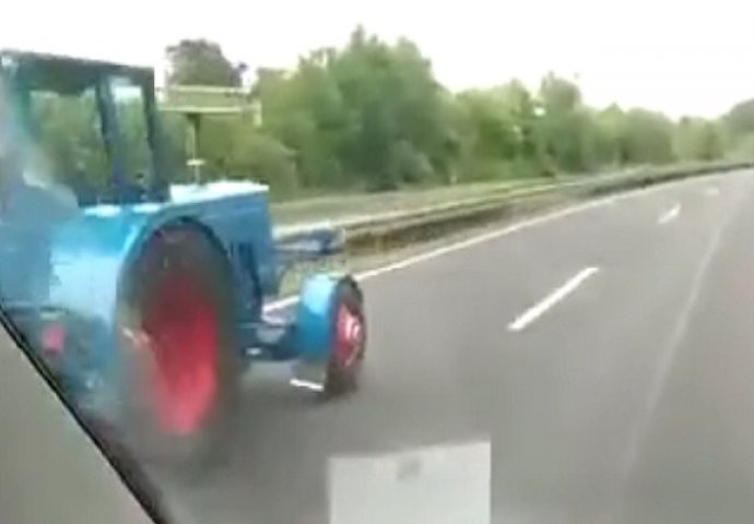 Vozio je brzo na autoputu, a onda je pokraj njega projurio nabrijani traktor (VIDEO)