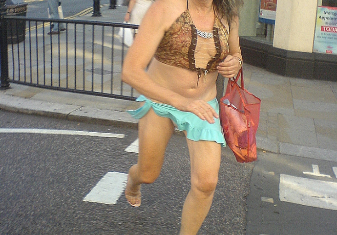 Pošteno su se obrukali: Ovi ljudi nikako nisu ponosni na ove fotografije! 