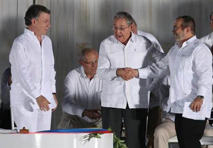POTPISAN SPORAZUM OD 297 STRANA: Između Vlade i FARC-a