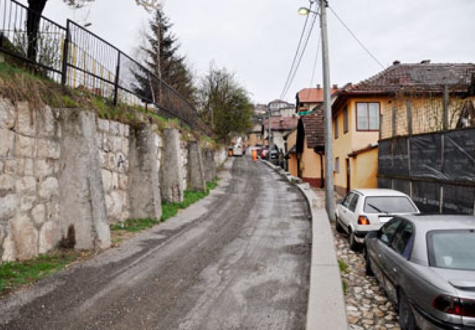 Sarajevo: Bačena bomba na porodičnu kuću na Vratniku, uhapšene dvije osobe