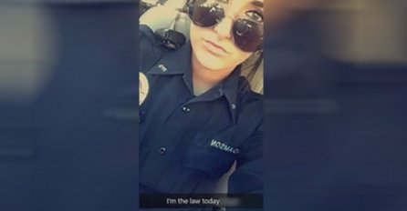 Policajka objavila selfie na internetu i dobila otkaz: Sve bi bilo uredu da nije OVO napisala u opisu!