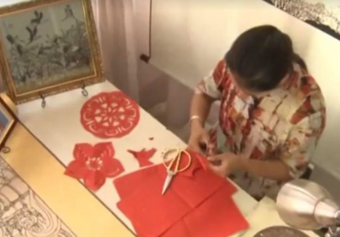 Uzela je papir i makaze i napravila nešto što ćete odmah poželjeti da imate (VIDEO) 