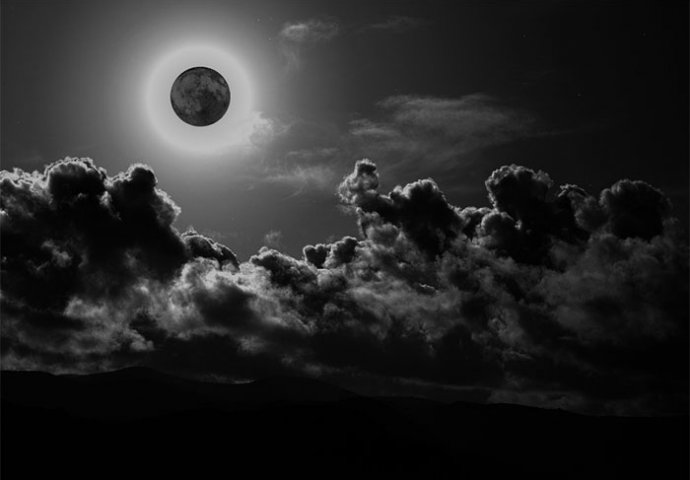 Da se naježiš: U petak,  30. septembra pokazat će se Crni Mjesec koji upozorava na konačni kraj svijeta! 