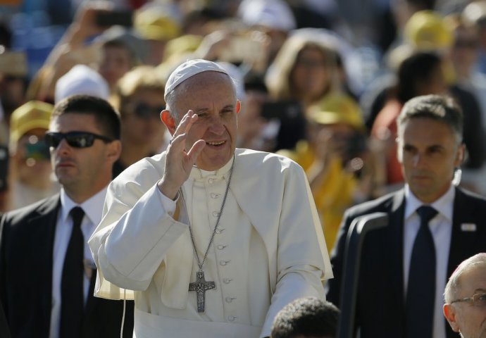 Papa Franjo na misi u Gruziji, pravoslavno svećenstvo odbilo prisustvovati