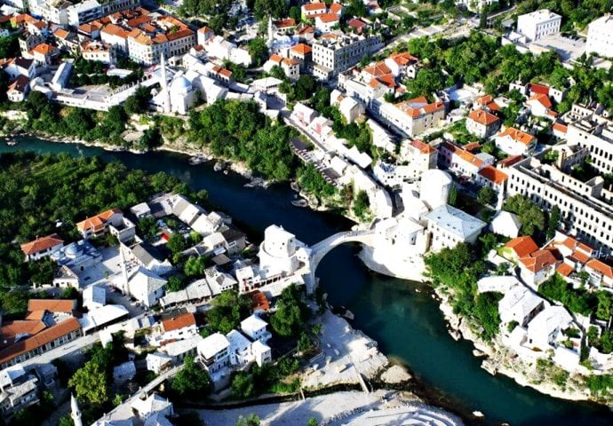 Počela akcija mladih Mostara 'IZBORI se za Mostar'