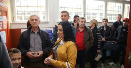 Dobar odziv birača u 5 sarajevskih općina [FOTO]