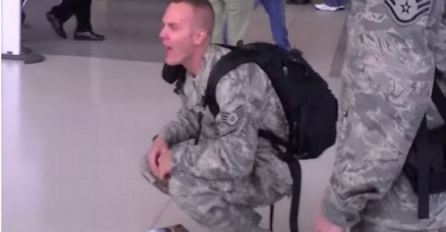 Vojnik se konačno vratio kući, a na aerodromu ga je čekalo prekrasno iznenađenje (VIDEO)