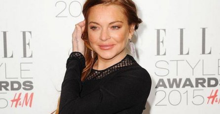 Lindsay Lohan prestravila fanove fotografijom 