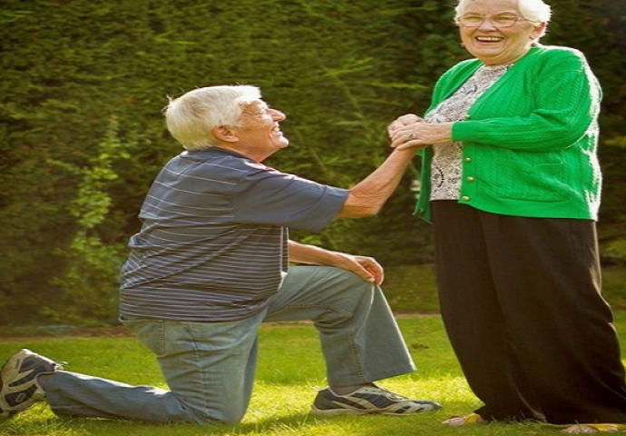 Ljubav ne poznaje godine, i ove "lude"  fotografije su pravi dokaz (FOTO)