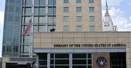 Moskva: Anonimni poziv o postavljenoj bombi u Ambasadi SAD