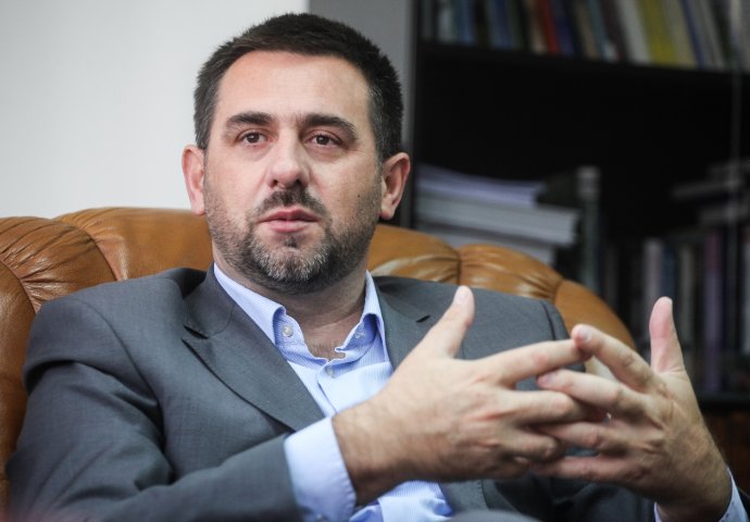 Edin Ramić odgovara Ahmetoviću: "Ono što se događa u Srebrenici, posljedica je nerada karijerista i političkih mešetara poput Sadika Ahmetovića"