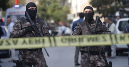  Dvojica bombaša samoubica raznijela se ispred policajaca u Ankari
