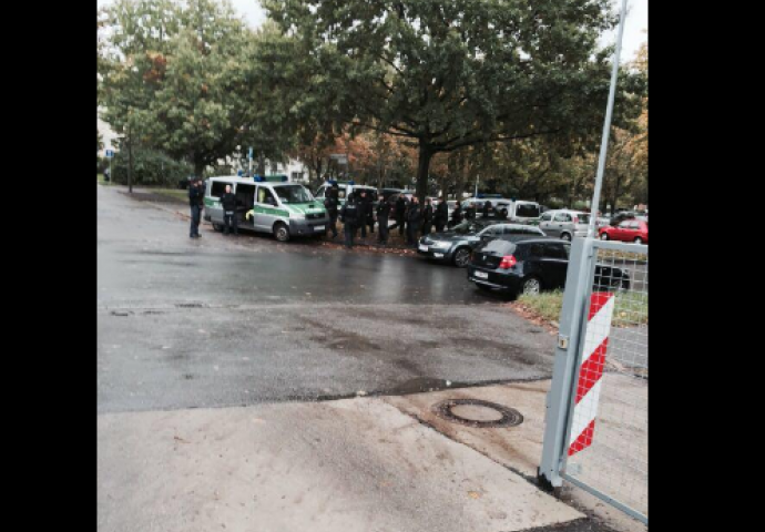 U Njemačkoj opsadno stanje: Pronađen eksploziv, policija ne da ljudima da izađu iz kuća! (FOTO)