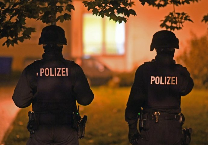 Njemačka: Osumnjičeni za planiranje terorističkog napada još uvijek u bijegu