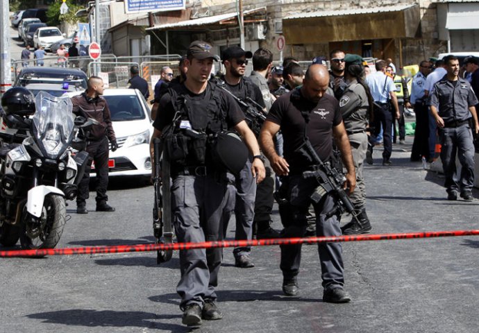 Dvije osobe stradale u pucnjavi u Jerusalimu, napadač ubijen 