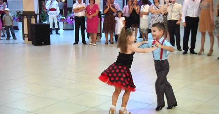 Mali majstori: Klinci svima pokazali kako se pleše (VIDEO)