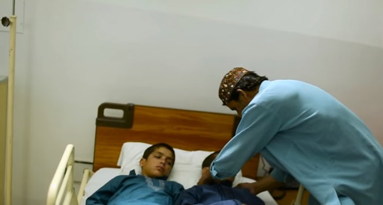 zahvaljujuci-lekovima-decaci-mogu-da-ostanu-aktivni-do-10-sati-uvece-kada-postaju-paralizovani-7