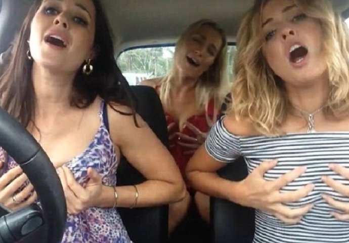Sjedile su u automobilu i pjevušile pjesmu: Kada su se uhvatile za grudi, nastala je ludnica (VIDEO)