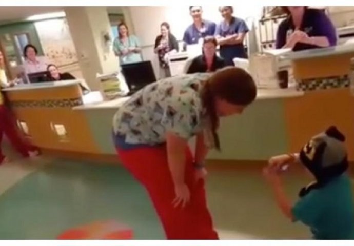 Dirljivo: Dječak koji boluje od leukemije zaprosio medicinsku sestru koja ga je liječila (VIDEO)