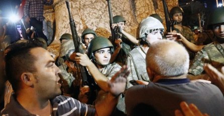 Turska vojska otpustila 109 i suspendirala 184 vojnih sudija i tužilaca