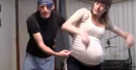 Ono kad ti pukne film: Nakon što joj je prošao termin za porod više nije izdržala i učinila je ovo (VIDEO)