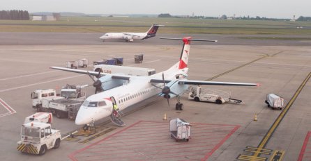 Problemi na letu Beograd-Beč:  Zbog turbulencije pri slijetanju lakše povrijeđena tri člana posade
