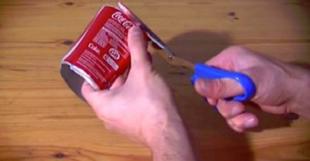 Isjekao je konzervu Coca-Cole na pola, ono što je napravio od nje je genijalno (VIDEO)
