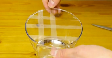 Stavio je samoljepljivu traku na vazu, a razlog za to je fenomenalan (VIDEO)