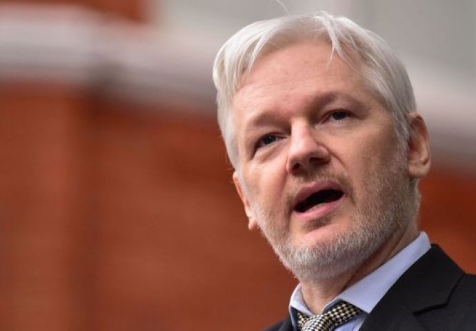 WikiLeaks: Ekvador priznao da je Assangeu ograničen pristup internetu