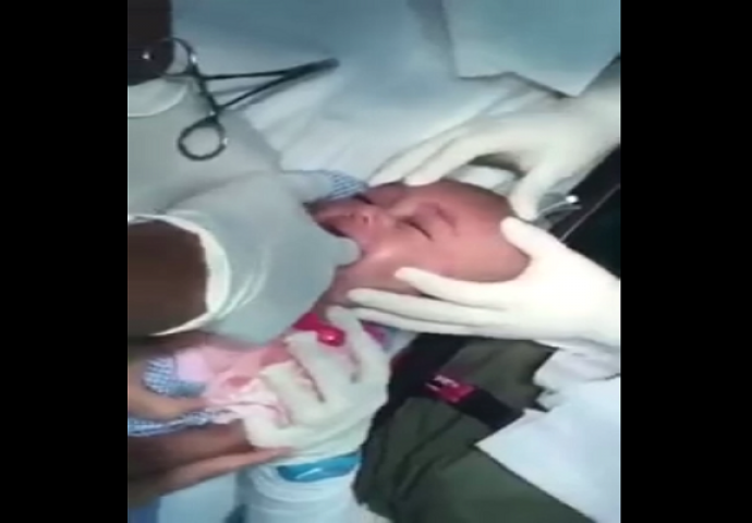 Odvela je bebu u hitnu jer nije mogla disati: Kada je vidjela šta su doktori izvukli, šokirala se (VIDEO)