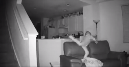 Tata je postavio video nadzor u dnevni boravak, a onda je usred noći uhvatio sina kako radi ovo (VIDEO)