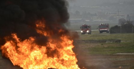 Vatra i dim na Sarajevskom aerodromu: Uspješno izvedena vježba spašavanja putnika i posade palog aviona