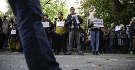 Okupljanje ispred Tužilaštva KS: Studenti žele transparentnost u slučaju Sanjina Sefića