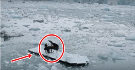 Razlog zašto ovaj pijanist svira sam usred Arktika će vas ostaviti bez riječi (VIDEO)
