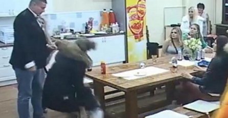 Vuk u "Snajkama" davio, udario Cecu i oborio je na patos! (VIDEO)