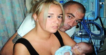 Zbog jednog bezazlenog poljupca, beba završila u bolnici! Kada čujete razlog, nećete ih više ljubiti (VIDEO)