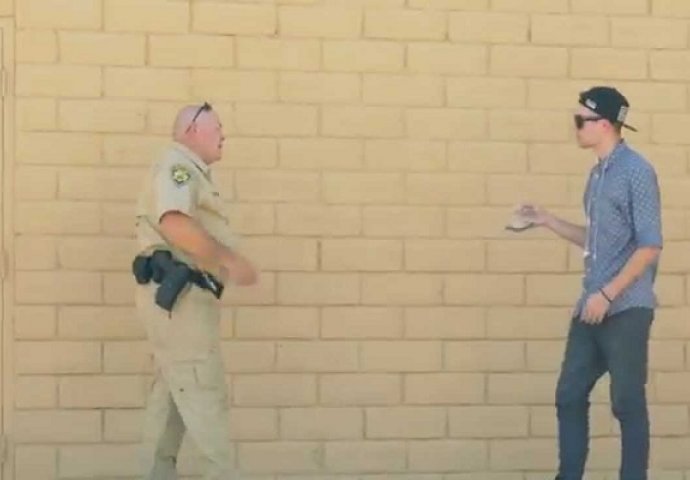 Hrabrost ili ludost: Pokušao je prodati marihuanu policajcu (VIDEO)