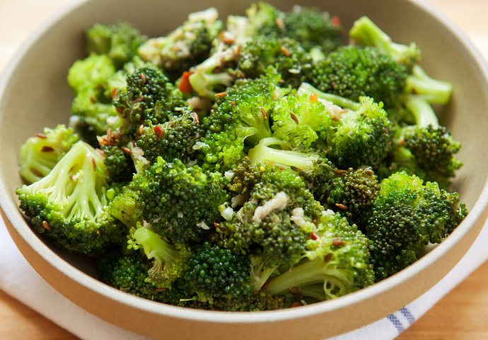 Nove studije otkrile da je brokula stvarno eliksir mladosti, ali samo ako je spravljena na pravi način