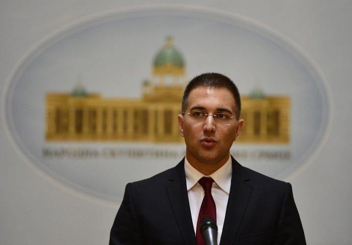 Stefanović: U vezi sa oružjem u Jajincima saslušano 37 osoba, Vučić se plaši da je meta bio njegov brat