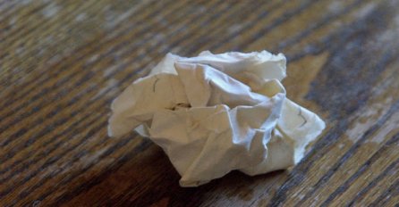 Profesor komadom papira djeci objasnio kako funkcioniše svijet 