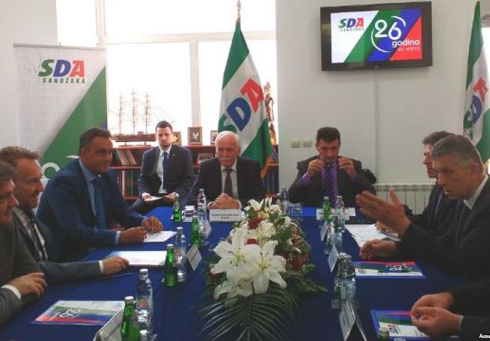 Kuda hoda Bakir Izetbegović ?