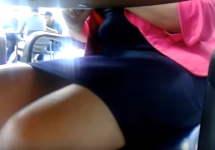 Kakav perverznjak: Snimao šeficu ispod stola a ona sve pokazala a da toga nije bila svjesna (VIDEO)
