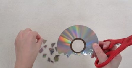 Isjekla je stare CD-ove, a ono što je napravila je genijalno (VIDEO)