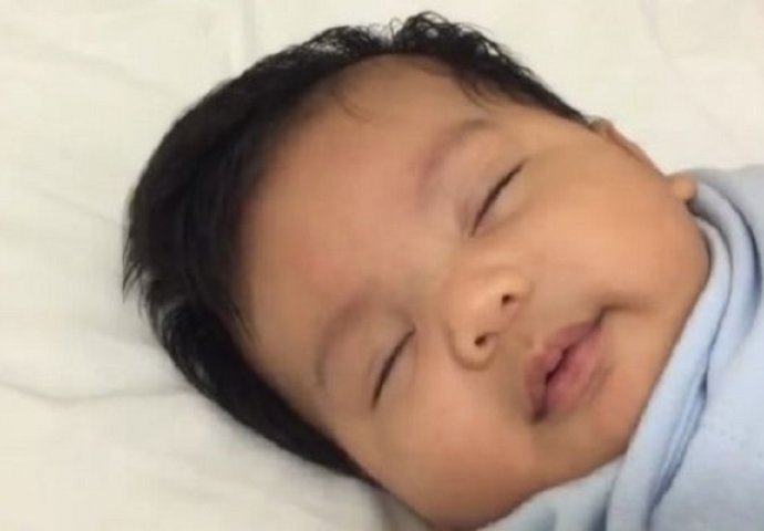 Tata otkrio nevjerovatan trik kako da uspavate bebu za samo 40 sekundi (VIDEO)