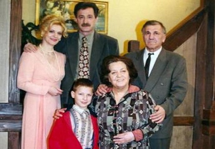Voljeli ste je u seriji 'Srećni ljudi': Evo kojim poslom se sada ova glumica bavi u Albaniji (FOTO)