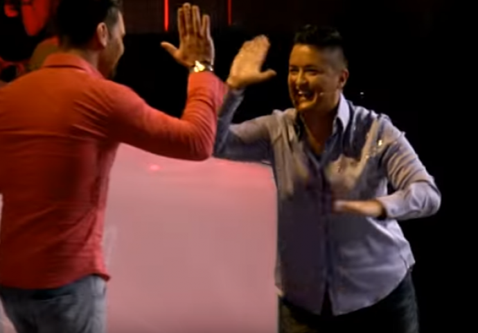 Denis Kadrić napravio neviđeni show u 'Zvezdama Granda', Marija i Jelena istrčale na scenu! (VIDEO)