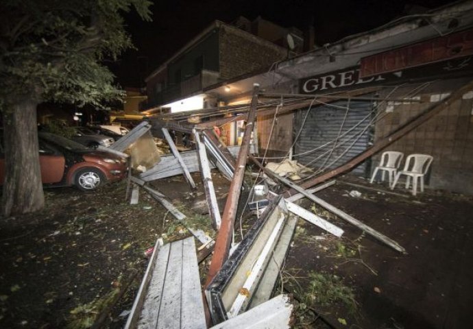Jak tornado poharao Rim, dvije osobe izgubile život